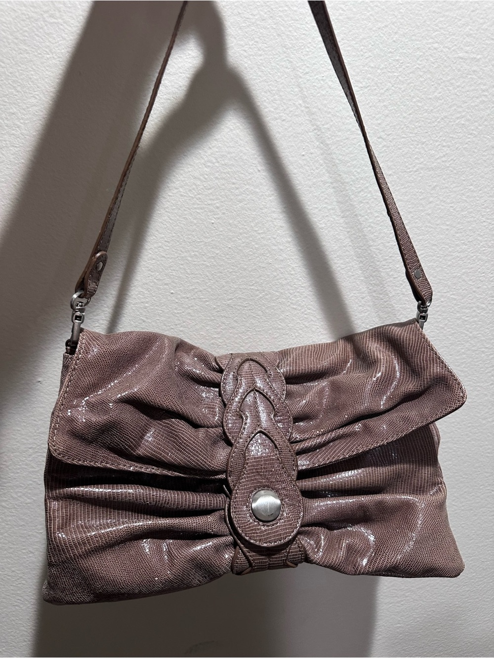 Stylish leather Shoulder Bag with Braided Detail